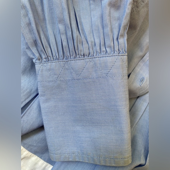 Banana Republic 100% cotton ruffle button down blouse. X-small. Ruched details - Picture 5 of 8